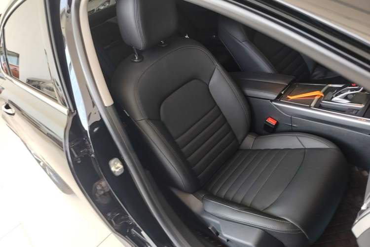 Used Citroen C6 2022 400THP Co-Creation Edition Right Front Seat