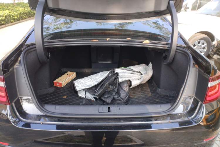 Used Citroen C6 2022 400THP Co-Creation Edition Trunk