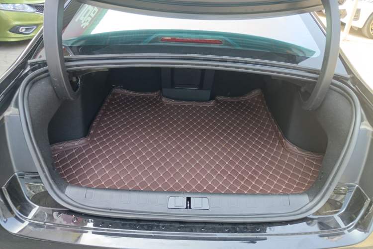 Used Citroen C6 2022 400THP Co-Creation Edition Trunk