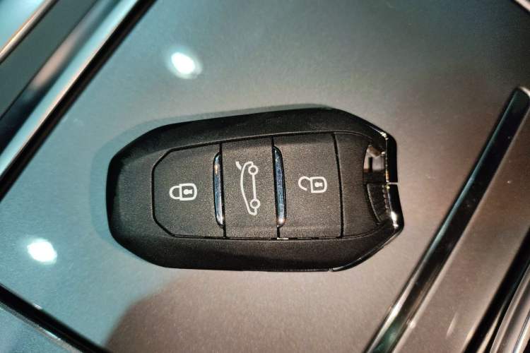 Used Citroen C6 2022 400THP Co-Creation Edition Vehicle Key