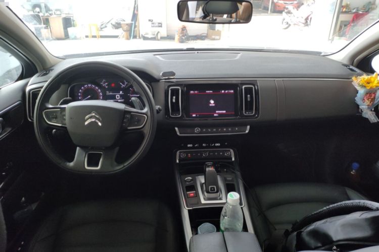 Used Citroen C6 2022 400THP Co-Creation Edition Center Console