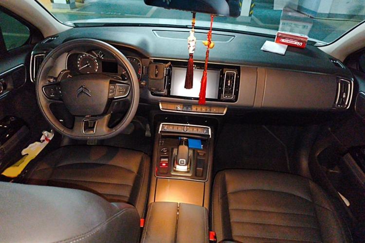 Used Citroen C6 2022 400THP Co-Creation Edition Center Console
