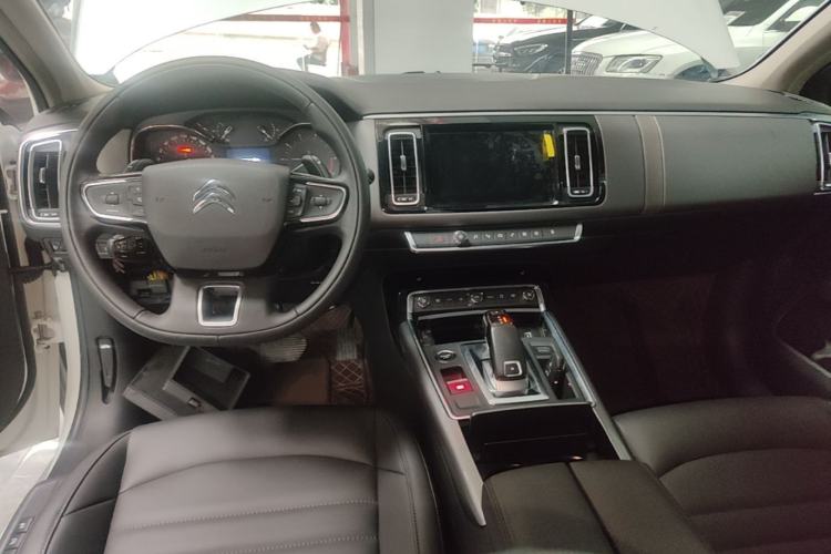Used Citroen C6 2022 400THP Co-Creation Edition Center Console