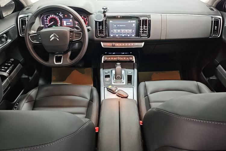 Used Citroen C6 2022 400THP Co-Creation Edition Center Console