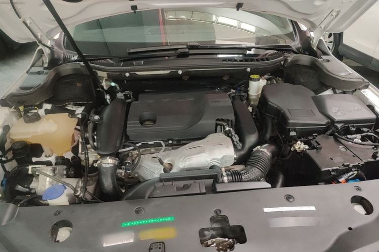Used Citroen C6 2022 400THP Co-Creation Edition Engine Bay