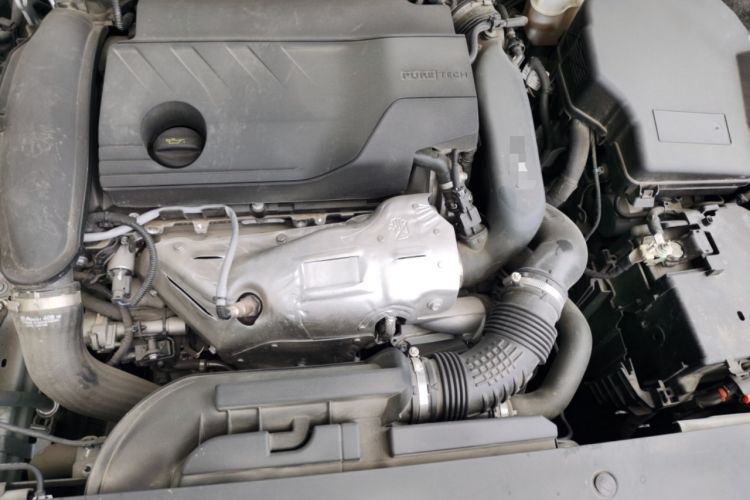 Used Citroen C6 2022 400THP Co-Creation Edition Engine Bay