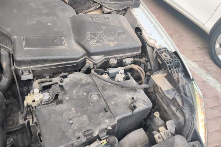 Used Citroen C6 2022 400THP Co-Creation Edition Engine Bay Left