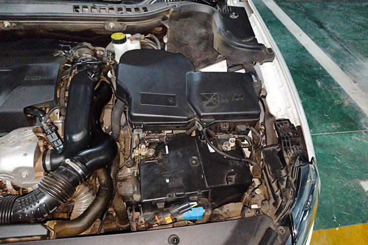 Used Citroen C6 2022 400THP Co-Creation Edition Engine Bay Left