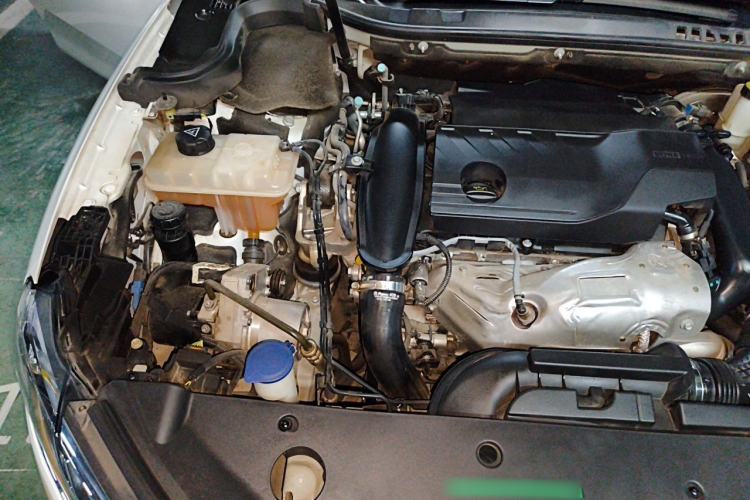 Used Citroen C6 2022 400THP Co-Creation Edition Engine Bay Right