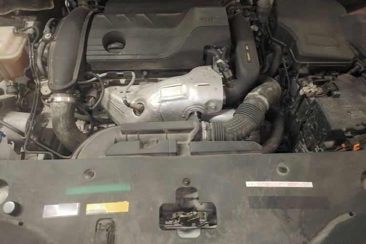 Used Citroen C6 2022 400THP Co-Creation Edition Engine Bay