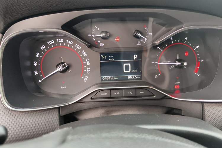 Used Citroen C6 2022 400THP Co-Creation Edition Instrument Cluster