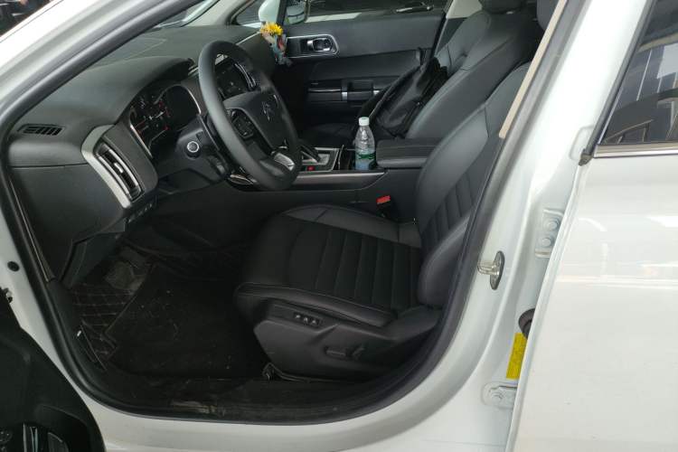 Used Citroen C6 2022 400THP Co-Creation Edition Left Front Seat