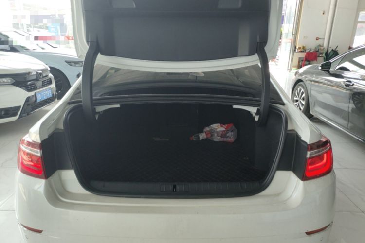 Used Citroen C6 2022 400THP Co-Creation Edition Trunk