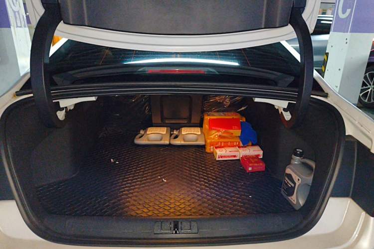 Used Citroen C6 2022 400THP Co-Creation Edition Trunk