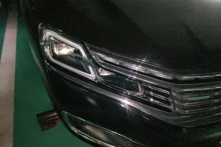 Used Citroen C6 2023 400THP Commemorative Edition Exterior 6