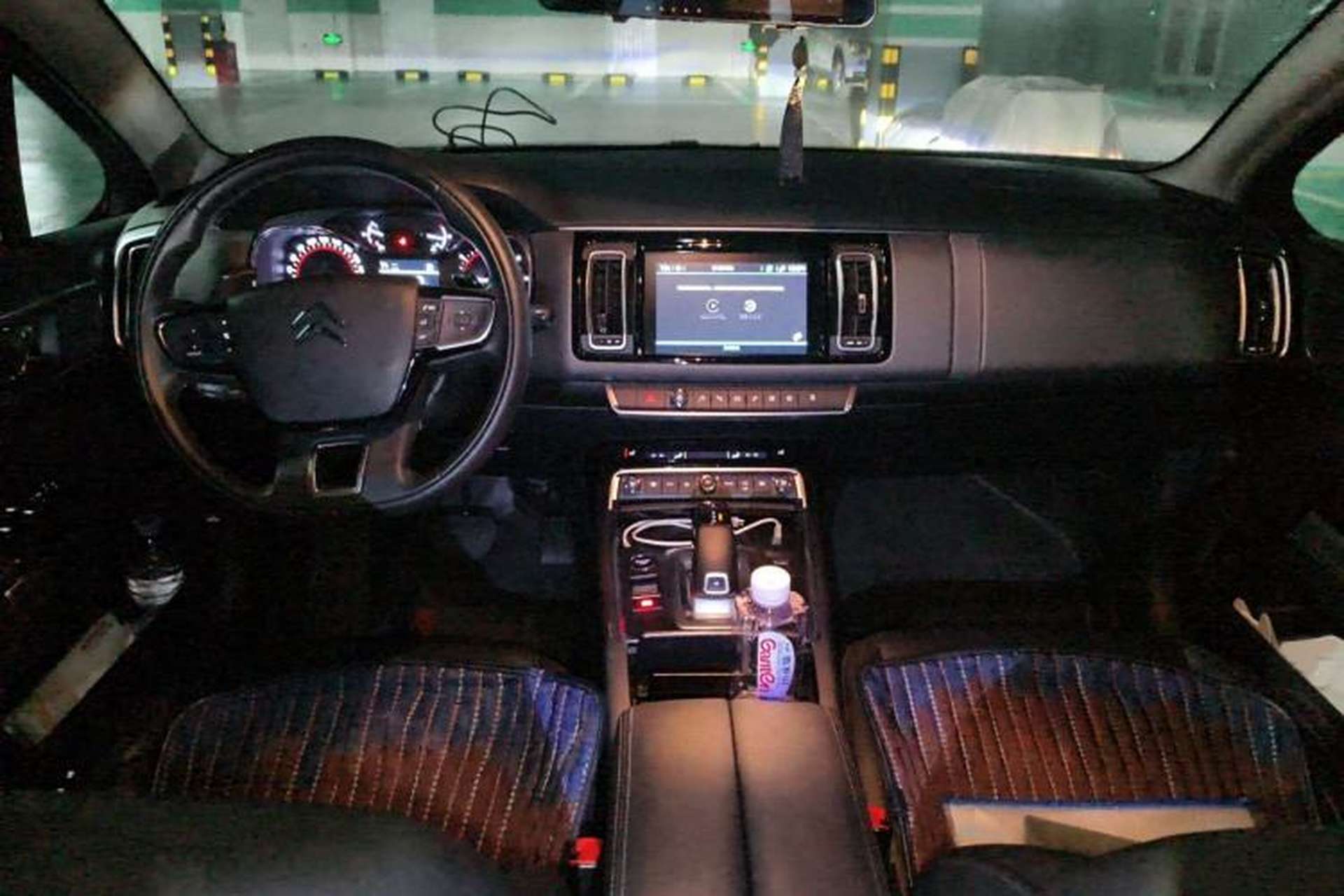 Used Citroen C6 2023 400THP Commemorative Edition Interior 2