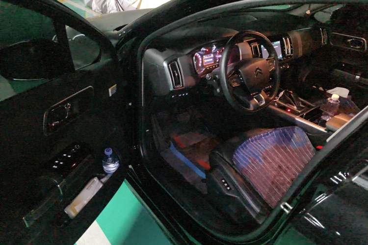 Used Citroen C6 2023 400THP Commemorative Edition Interior 3