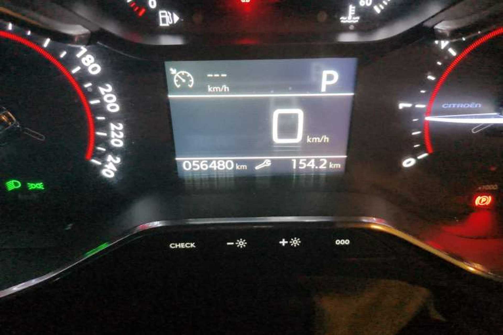 Used Citroen C6 2023 400THP Commemorative Edition Odometer Close Up