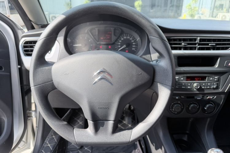 Used Citroen Elysee 2016 1.6L Manual Fashion Edition Interior 2