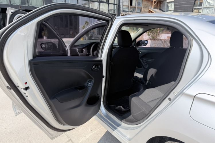 Used Citroen Elysee 2016 1.6L Manual Fashion Edition Interior 6