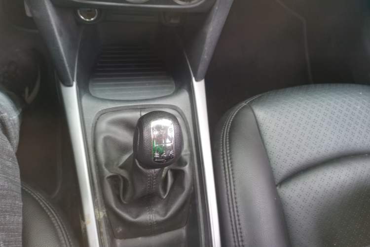Used Citroen Elysee 2018 1.6L Manual Fashion Edition Gear Lever