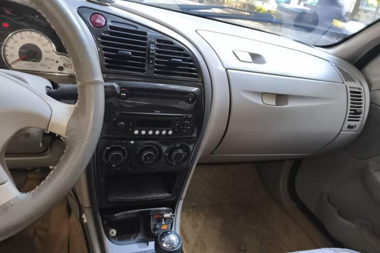 Used Citroen Elysee 2008 Sedan 1.6L CNG Manual Standard Model Audio And AC Panel