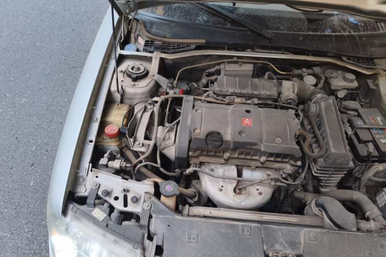 Used Citroen Elysee 2008 Sedan 1.6L CNG Manual Standard Model Engine Bay Right