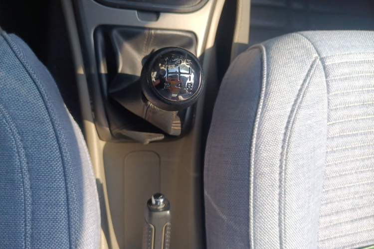 Used Citroen Elysee 2008 Sedan 1.6L CNG Manual Standard Model Gear Lever