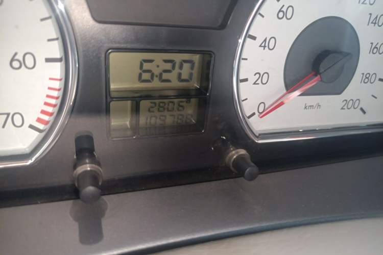 Used Citroen Elysee 2008 Sedan 1.6L CNG Manual Standard Model Odometer Close Up