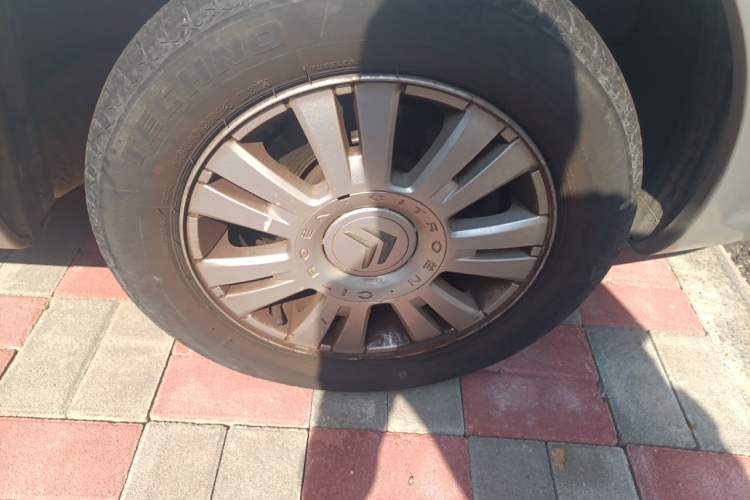 Used Citroen Elysee 2008 Sedan 1.6L CNG Manual Standard Model Right Front Wheel Hub