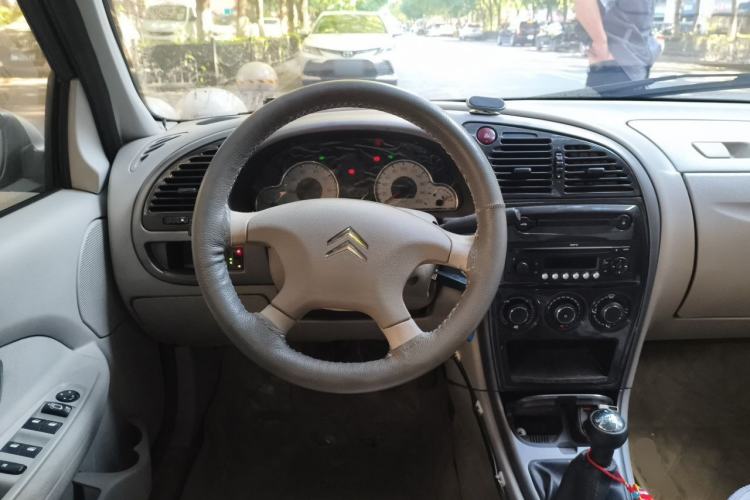 Used Citroen Elysee 2008 Sedan 1.6L CNG Manual Standard Model Steering Wheel