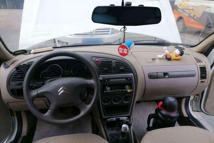 Used Citroen Elysee 2009 Hatchback 1.6L Manual Standard Model Center Console