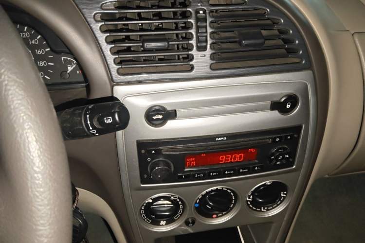 Used Citroen Elysee 2010 Sedan 1.6L Automatic Tech Model Audio And AC Panel