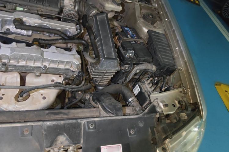 Used Citroen Elysee 2010 Sedan 1.6L Automatic Tech Model Engine Bay Left
