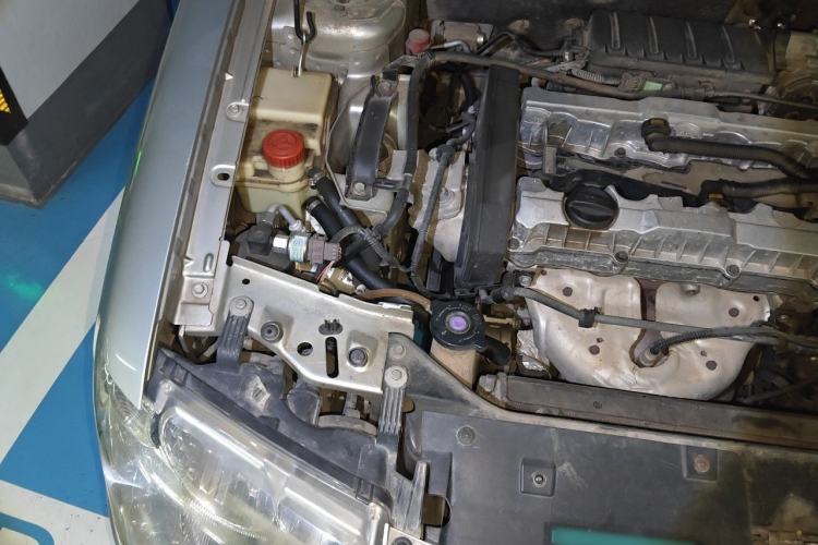 Used Citroen Elysee 2010 Sedan 1.6L Automatic Tech Model Engine Bay Right