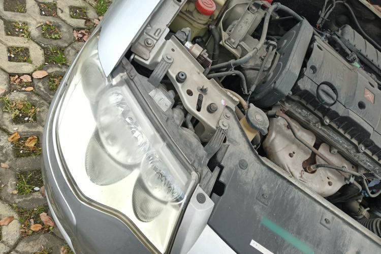 Used Citroen Elysee 2010 Sedan 1.6L Manual Tech Edition Engine Bay Right