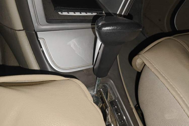 Used Citroen Elysee 2010 Sedan 1.6L Automatic Tech Model Gear Lever