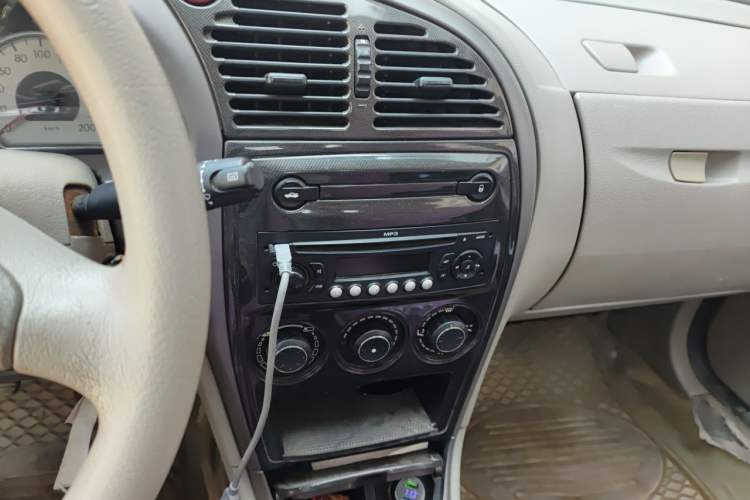 Used Citroen Elysee 2010 Sedan 1.6L Manual Tech Edition Audio And AC Panel