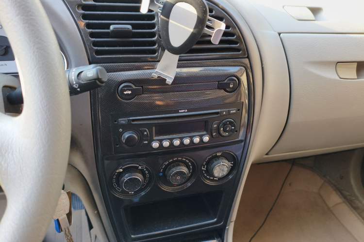 Used Citroen Elysee 2011 Sedan 1.6L Manual Tech Edition Audio And AC Panel