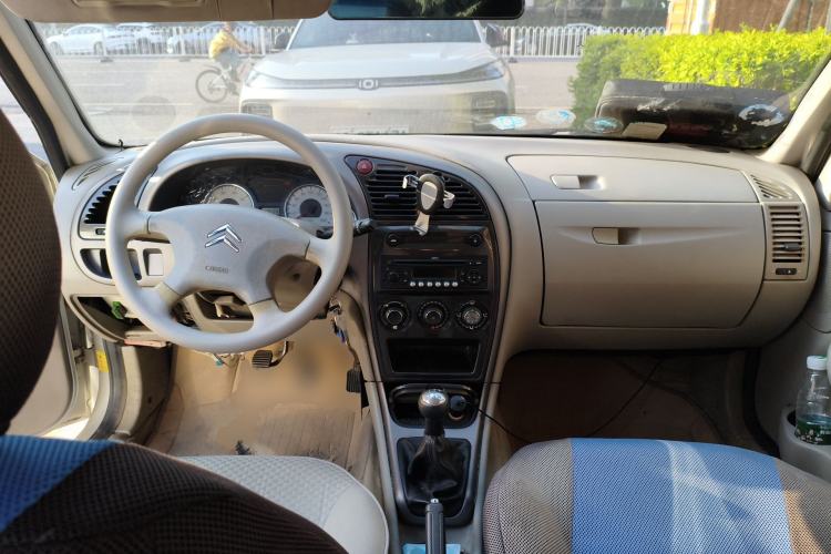 Used Citroen Elysee 2011 Sedan 1.6L Manual Tech Edition Center Console