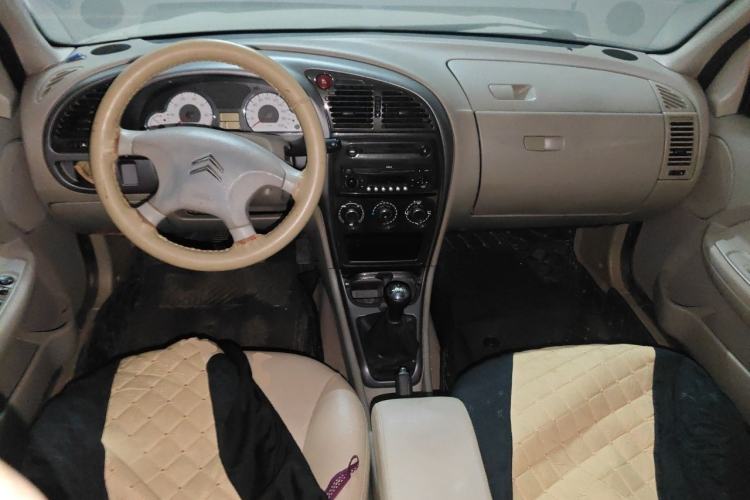 Used Citroen Elysee 2011 Sedan 1.6L Manual Tech Edition Center Console