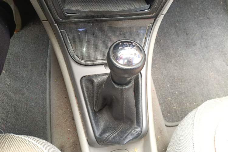 Used Citroen Elysee 2011 Sedan 1.6L Manual Tech Edition Gear Lever