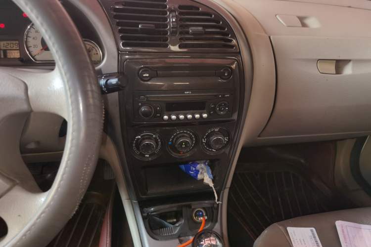 Used Citroen Elysee 2011 Sedan 1.6L Manual Tech Edition Audio And AC Panel
