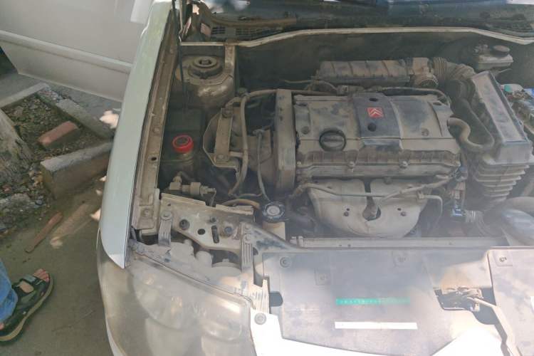 Used Citroen Elysee 2011 Sedan 1.6L Manual Tech Edition Engine Bay Right