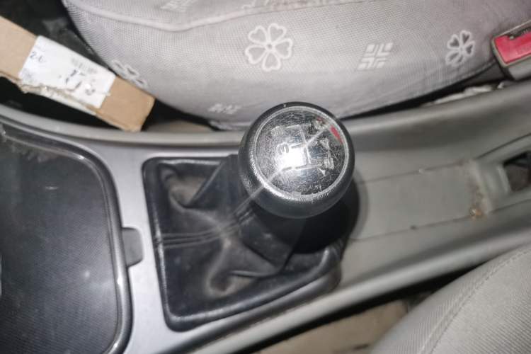 Used Citroen Elysee 2011 Sedan 1.6L Manual Tech Edition Gear Lever