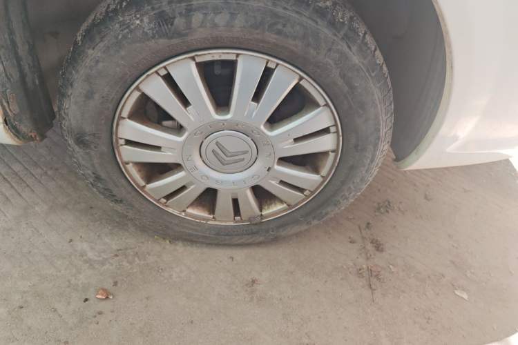 Used Citroen Elysee 2011 Sedan 1.6L Manual Tech Edition Right Front Wheel Hub
