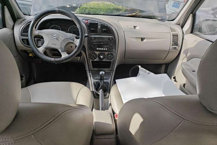 Used Citroen Elysee 2012 Sedan 1.6L Manual Tech Model Center Console