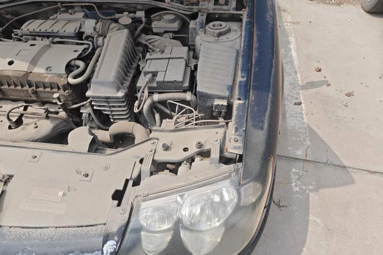 Used Citroen Elysee 2012 Sedan 1.6L Manual Tech Model CNG Engine Bay Left