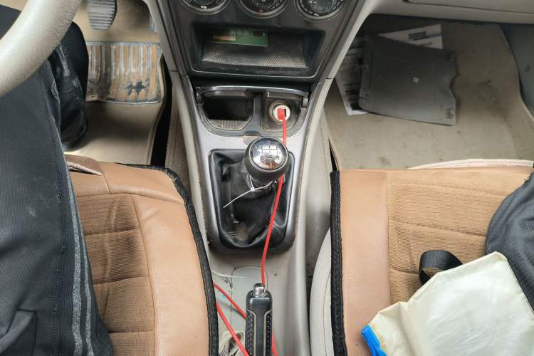 Used Citroen Elysee 2012 Sedan 1.6L Manual Tech Model Gear Lever
