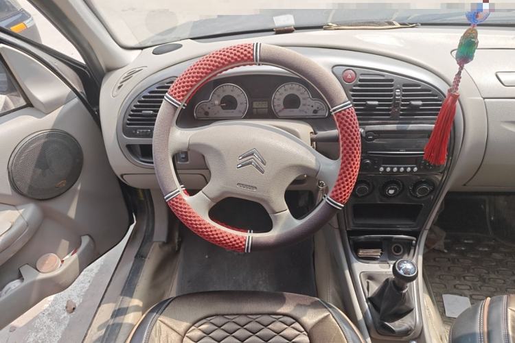 Used Citroen Elysee 2012 Sedan 1.6L Manual Tech Model CNG Steering Wheel